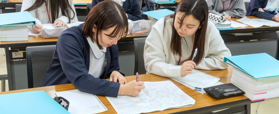 佐世保市立看護専門学校-看護学生が1日をどのように過ごしているのかを紹介します